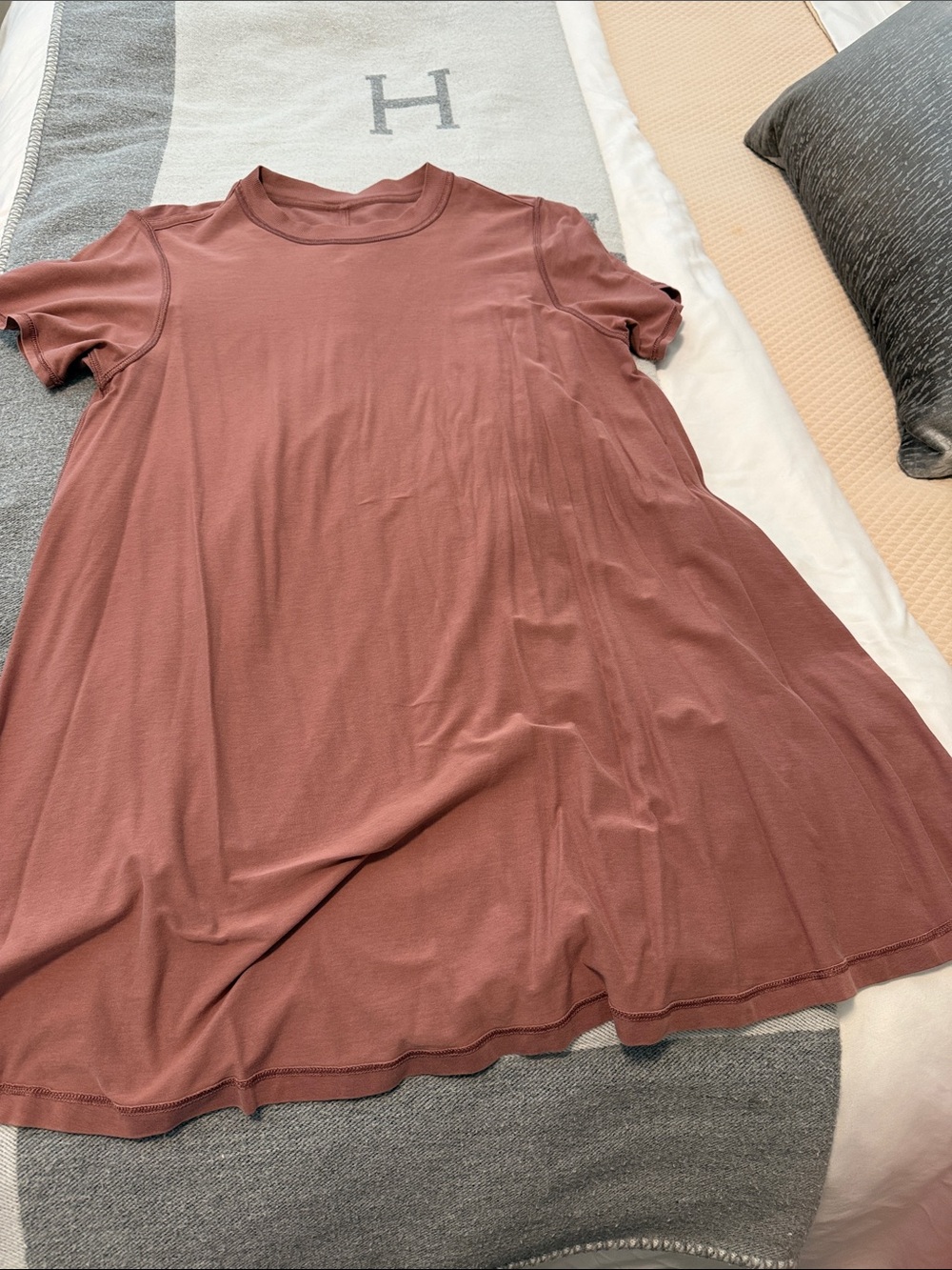 lululemon athletica Mini Dress in Dusty Rose perfect dress for summer, loose fit